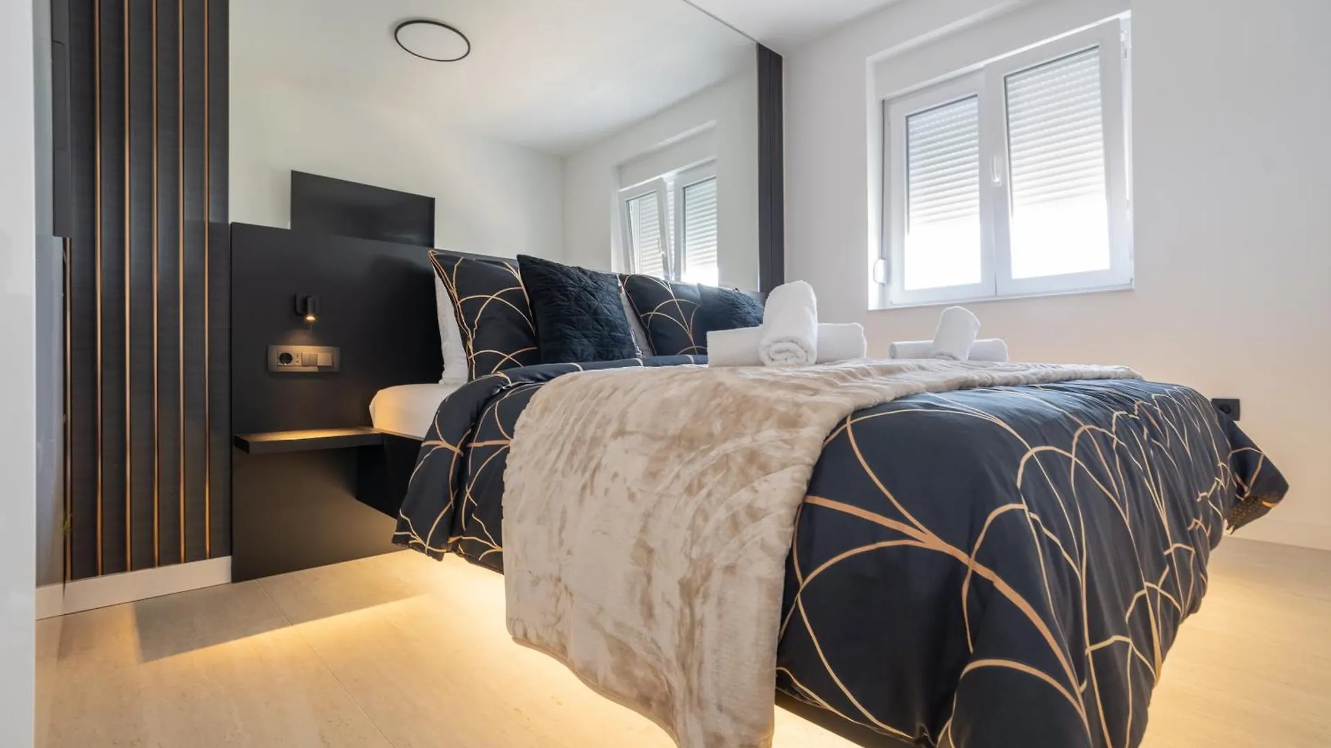 Bellamare Brand New Apartment زادار